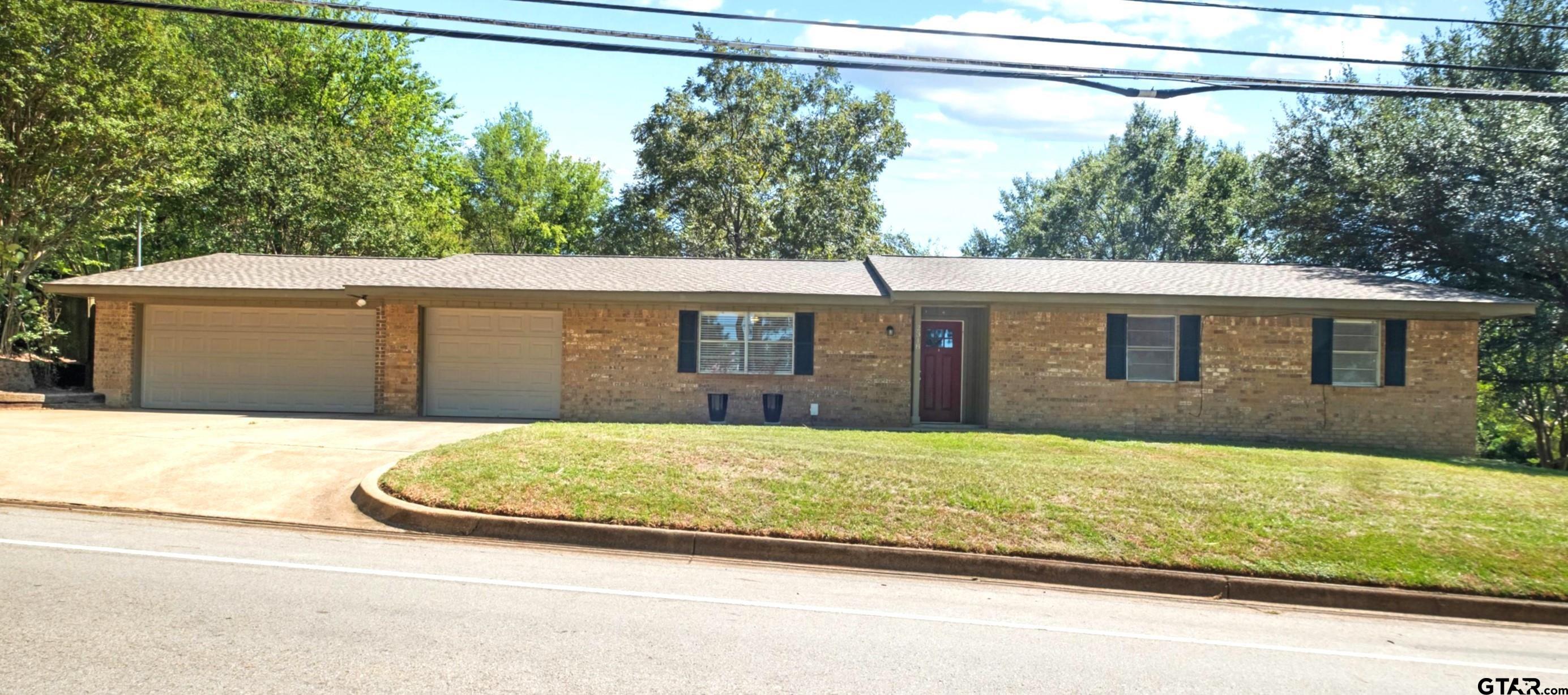 2318 Donnybrook Ave. — photo