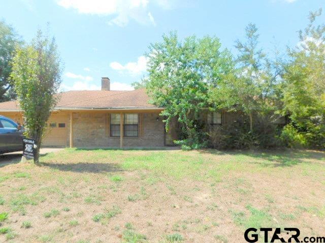 1609 Robin — photo