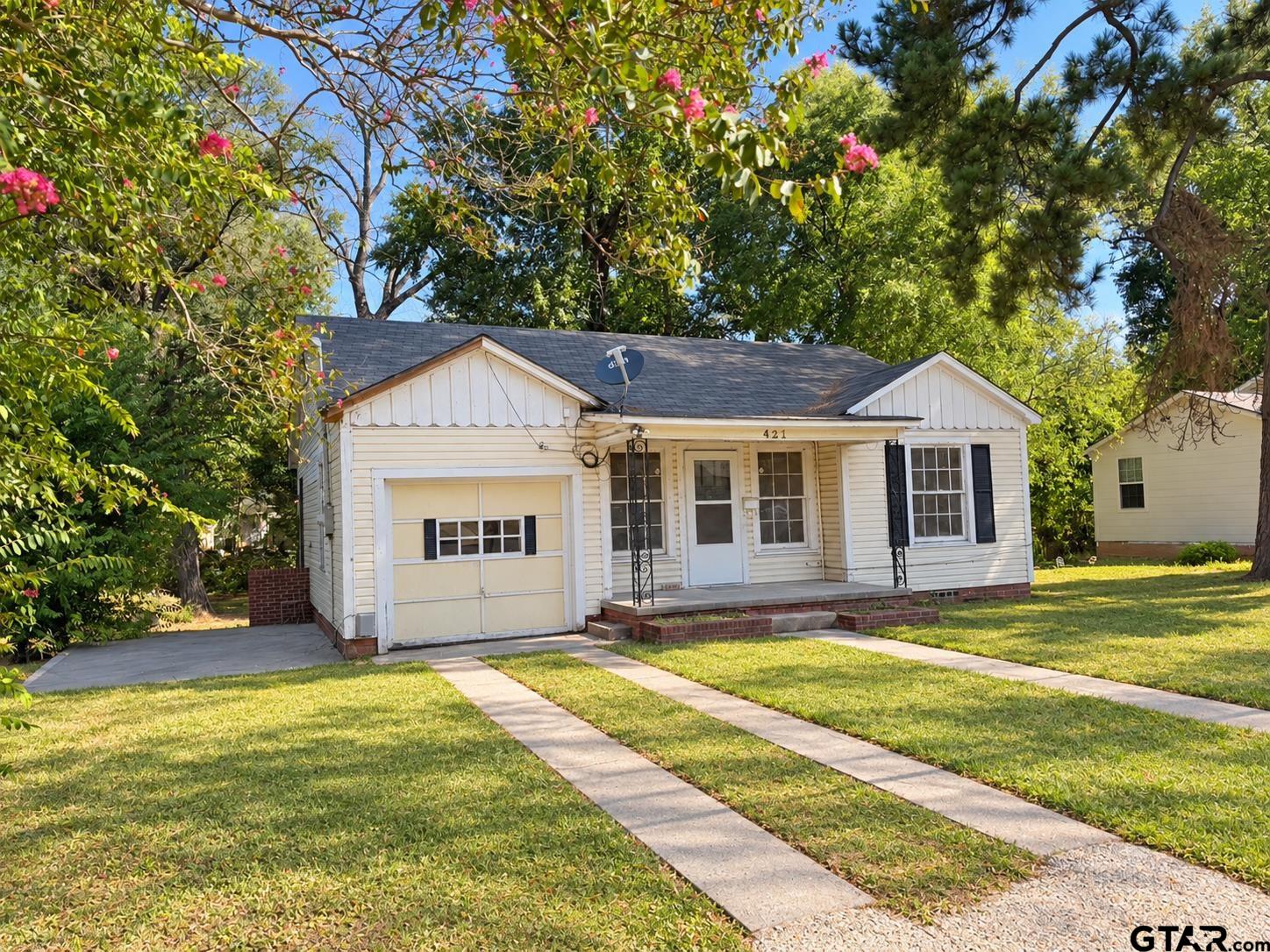 421 Larry, Longview, TX 75602 — photo 3