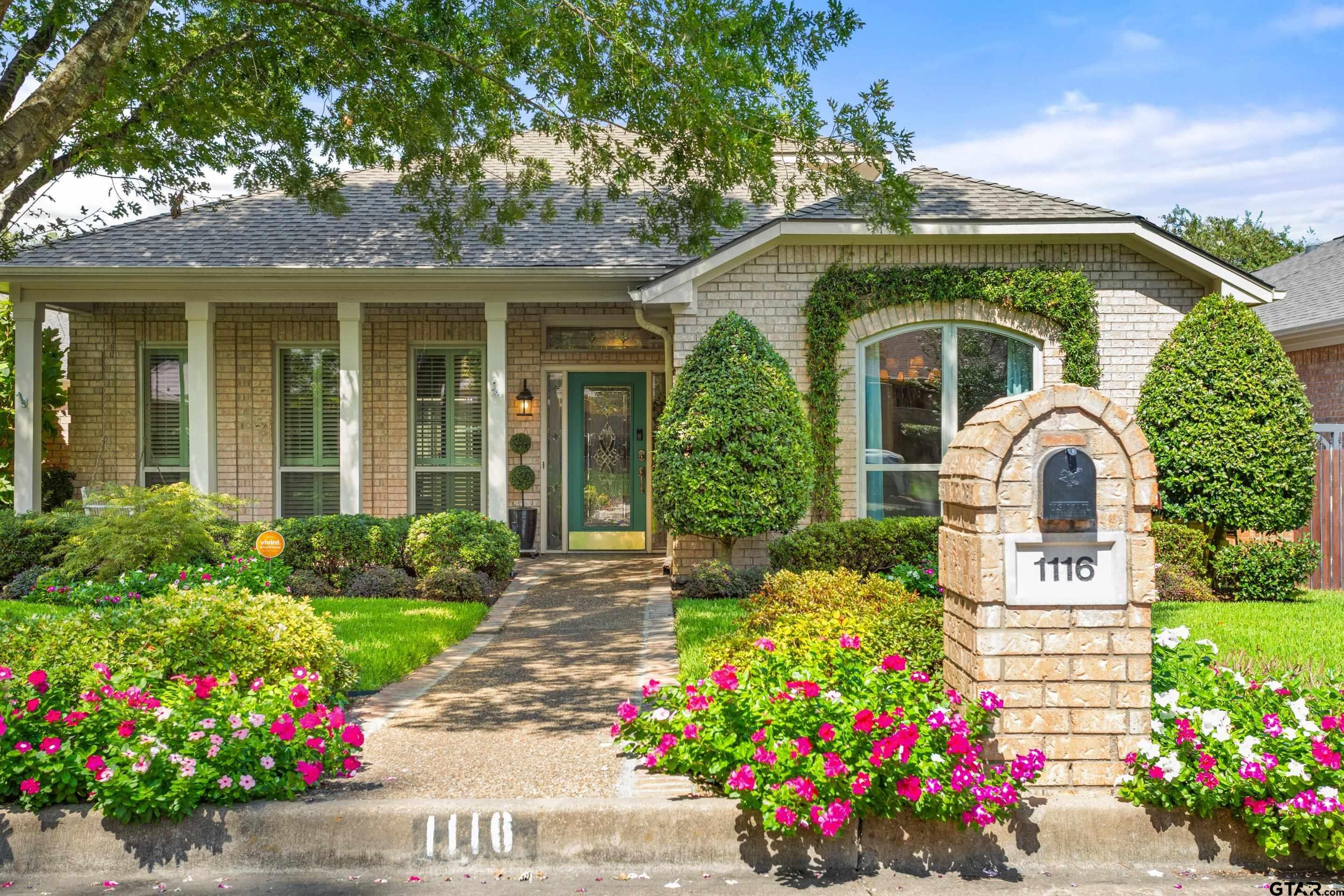 1116 Oak Garden Circle — photo