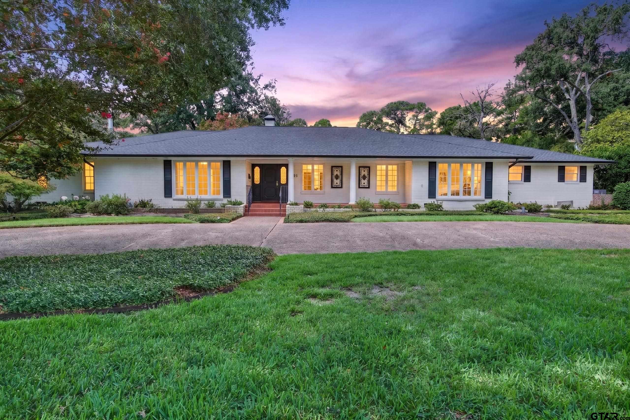 702 Mulberry Drive — photo