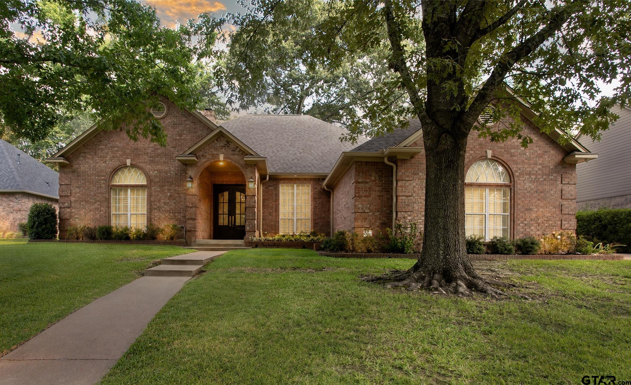 1413 Holly Creek Drive — photo