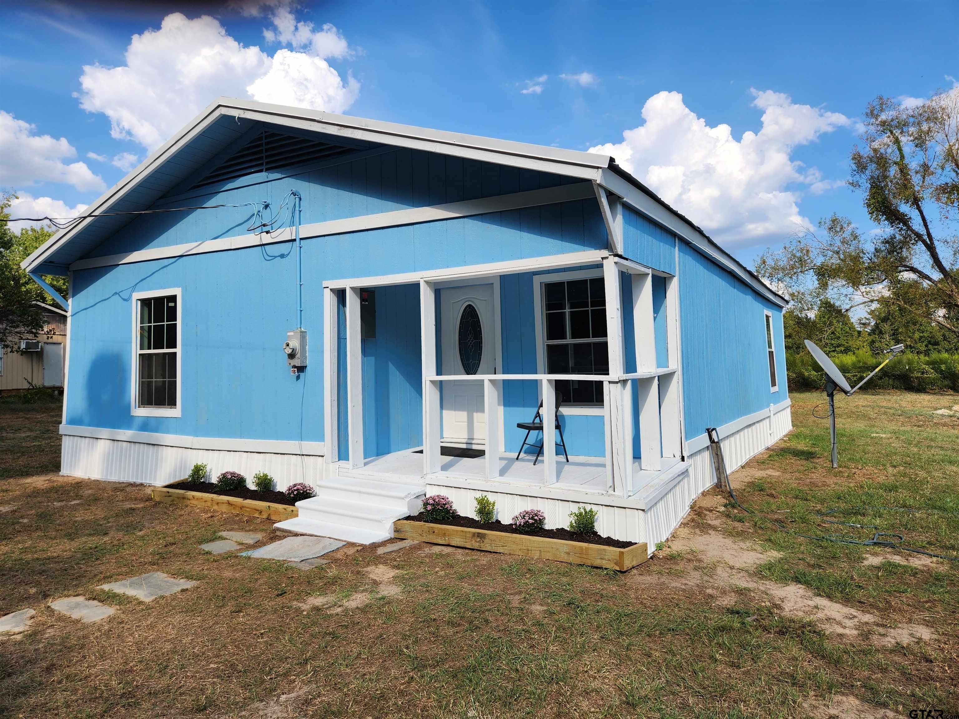 333 CR 1775 — photo