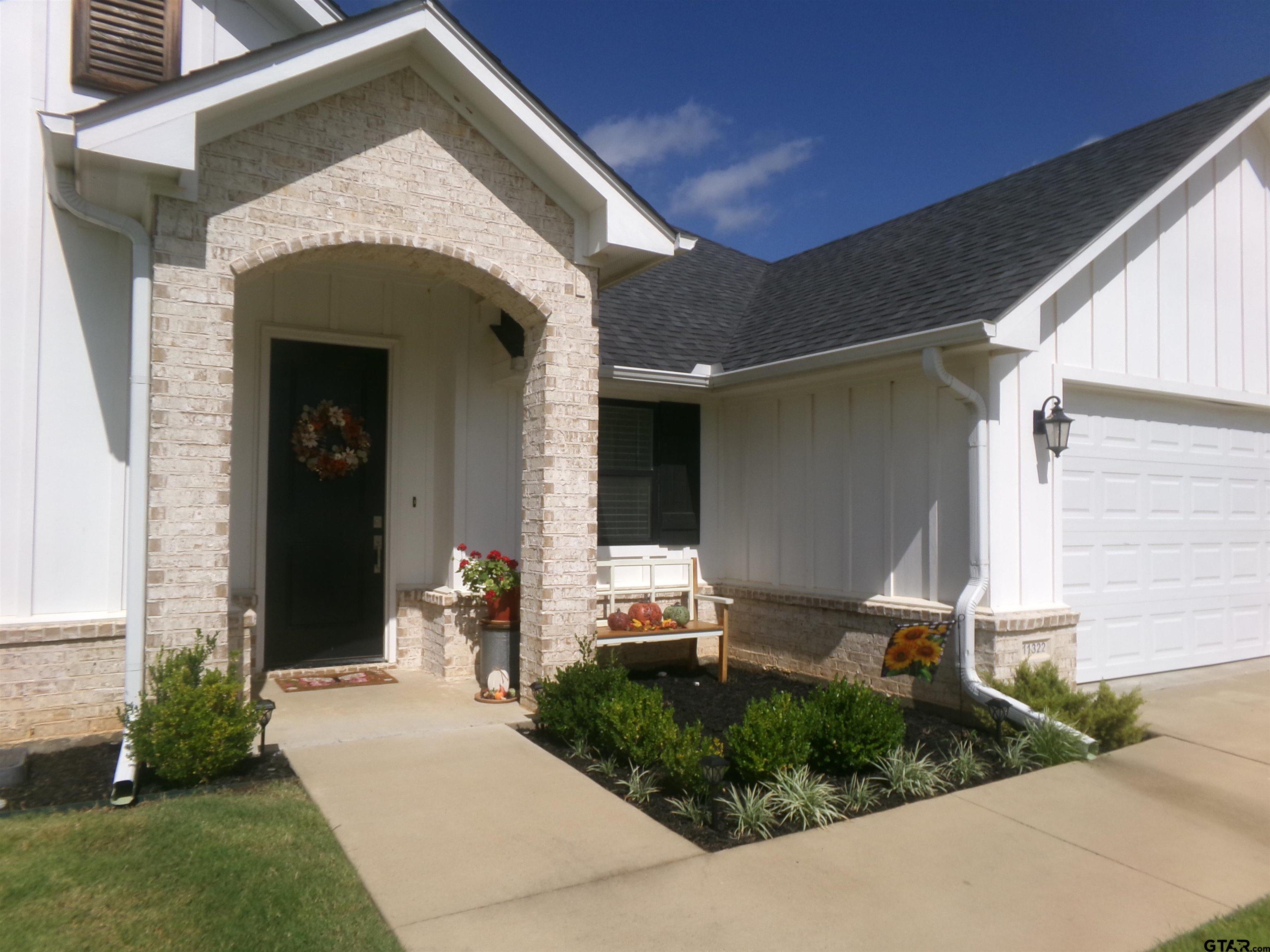 11322 Windsor Park Dr — photo