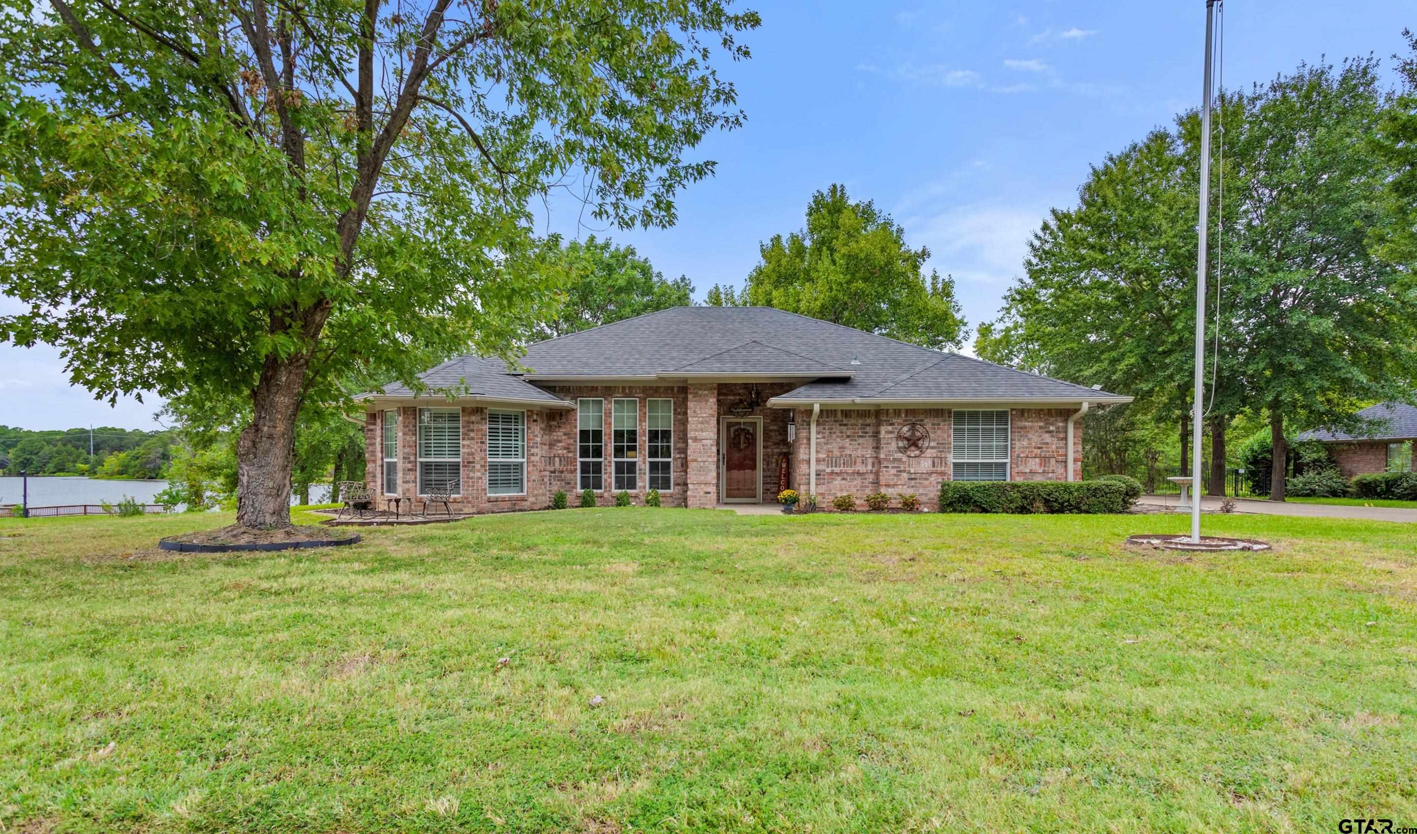 243 Spring Lake Dr — photo