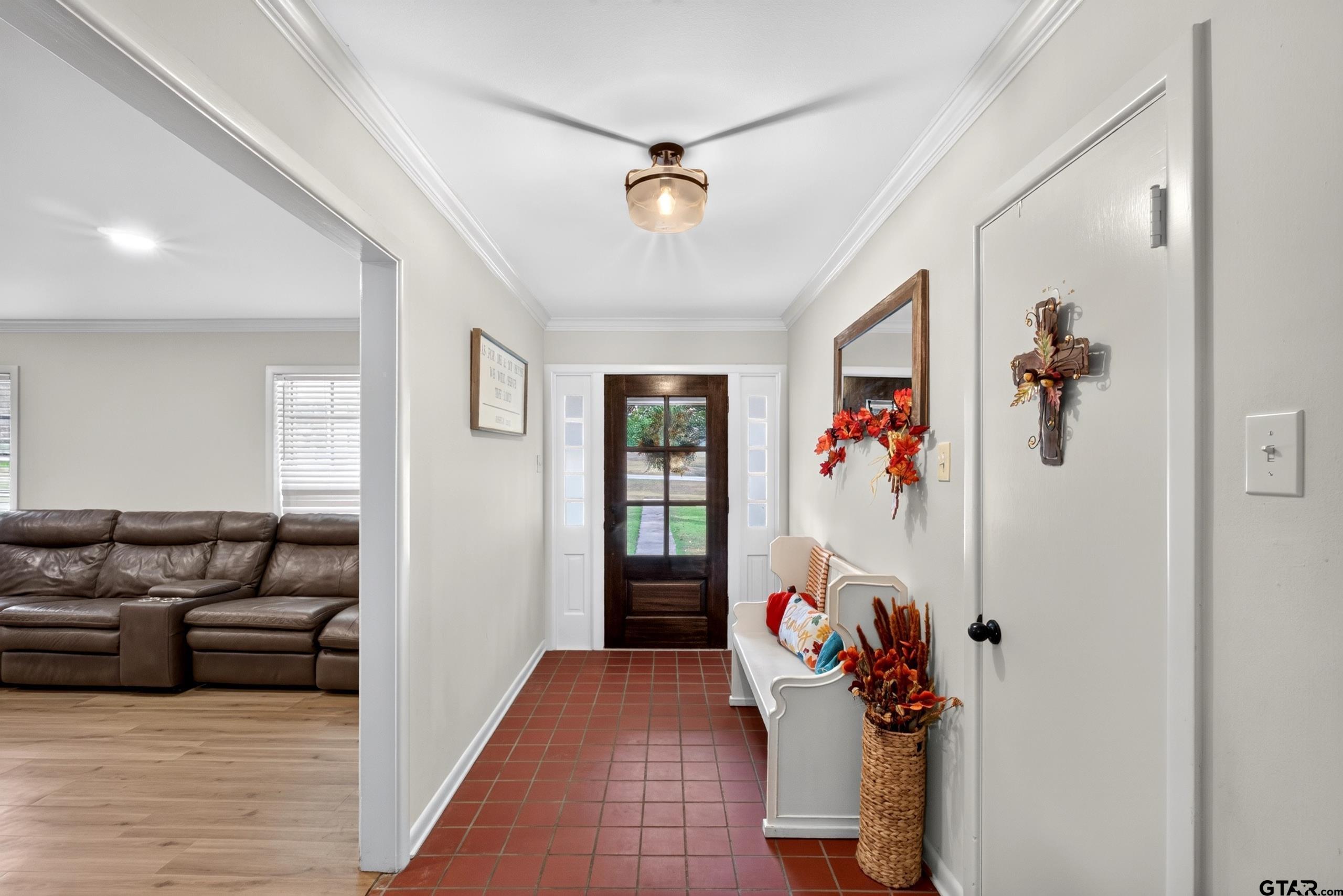 1105 E Main Street, Henderson, TX 75652 — photo 3