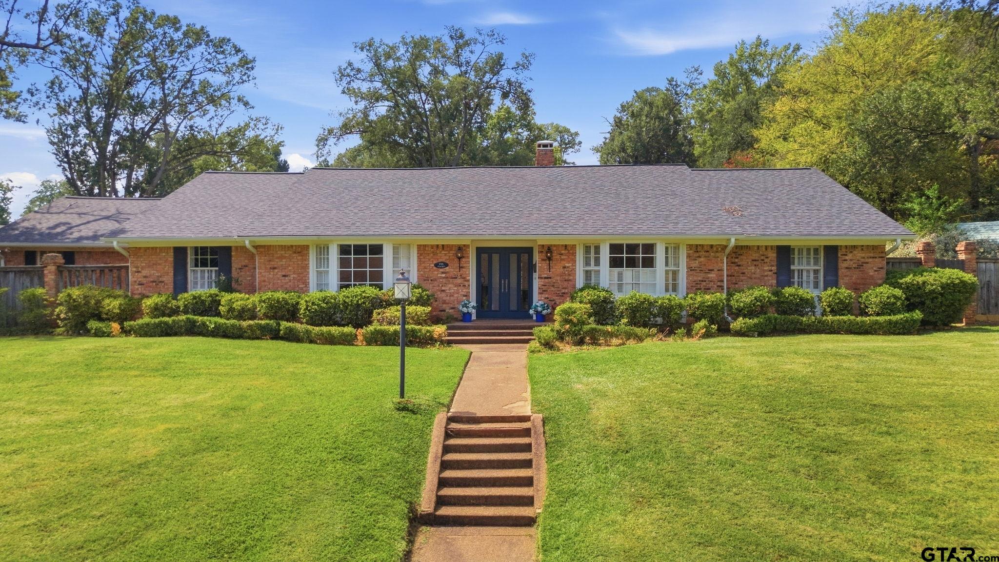 2725 Pecan Dr. — photo