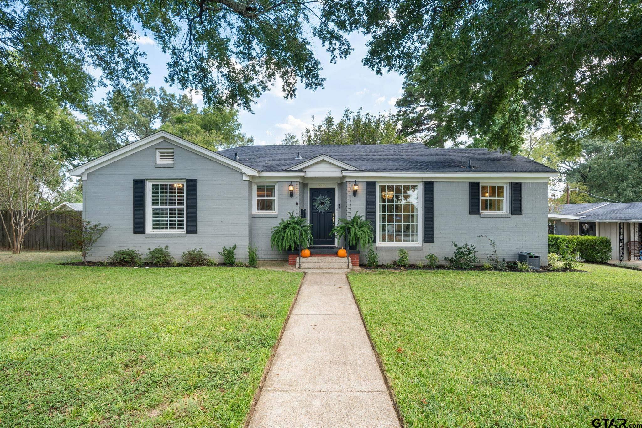 311 Shawnee Trl — photo