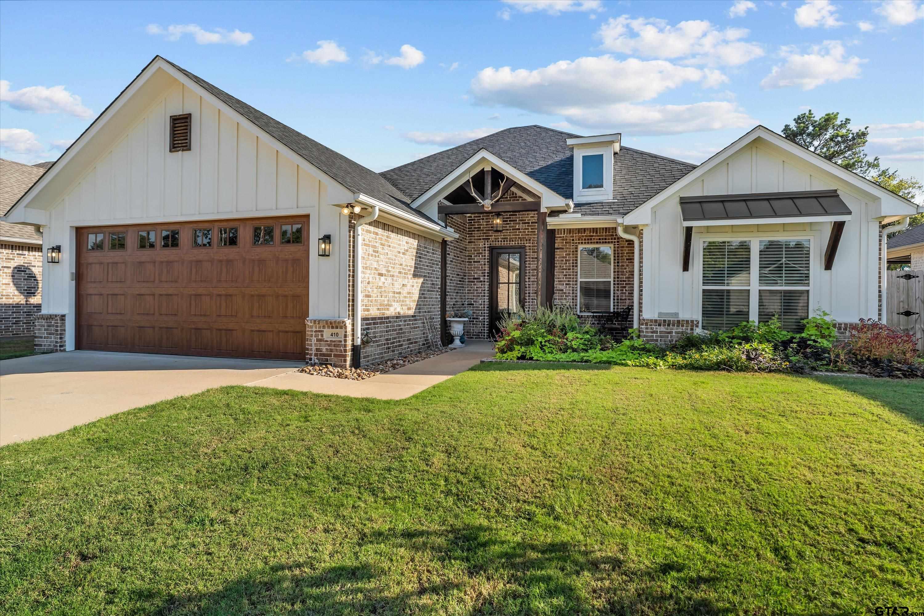 410 Deer Point Cove — photo