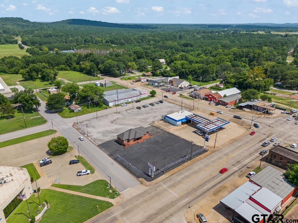 112 US Hwy 271 — photo