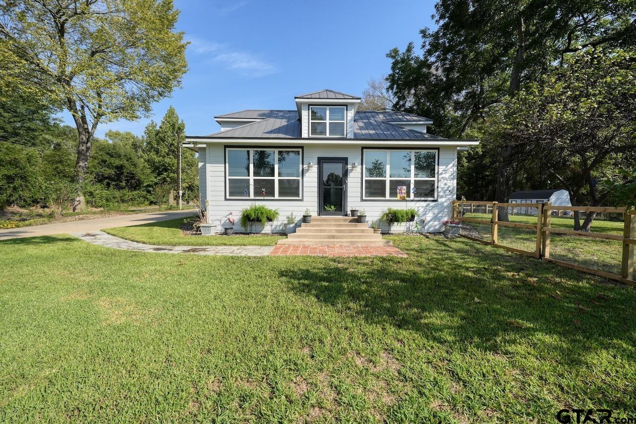 6913 FM 778 — photo