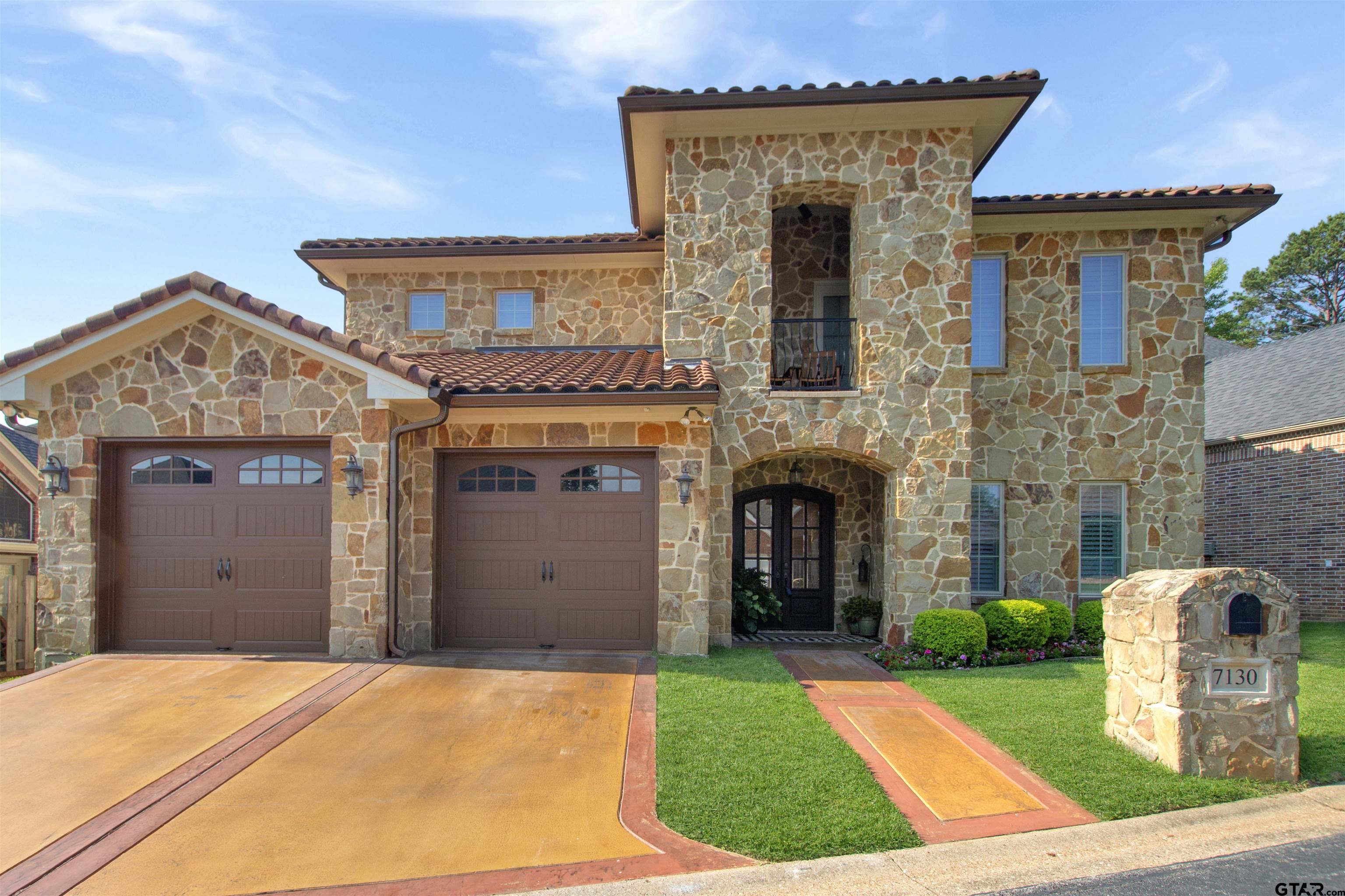 7130 Holly Square Ct — photo