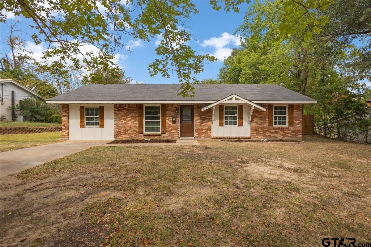 2428 Mckenzie Dr. — photo