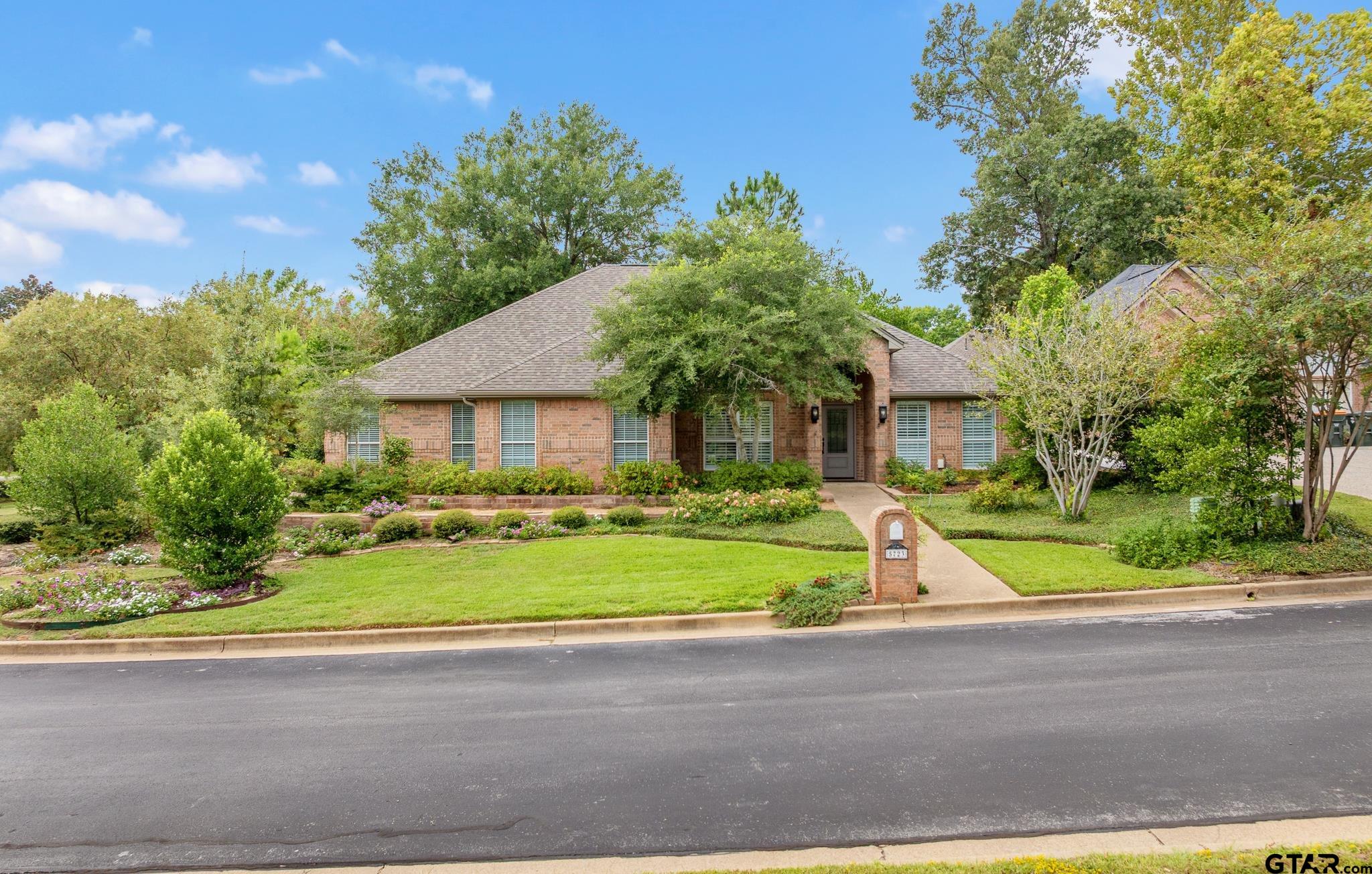 5723 Gloucester Dr — photo