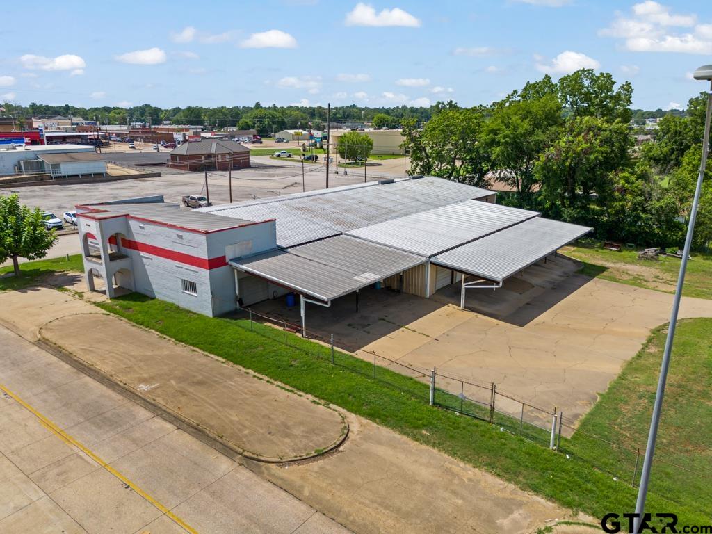 414 E Marshall Street, Gilmer, TX 75644 — photo 3