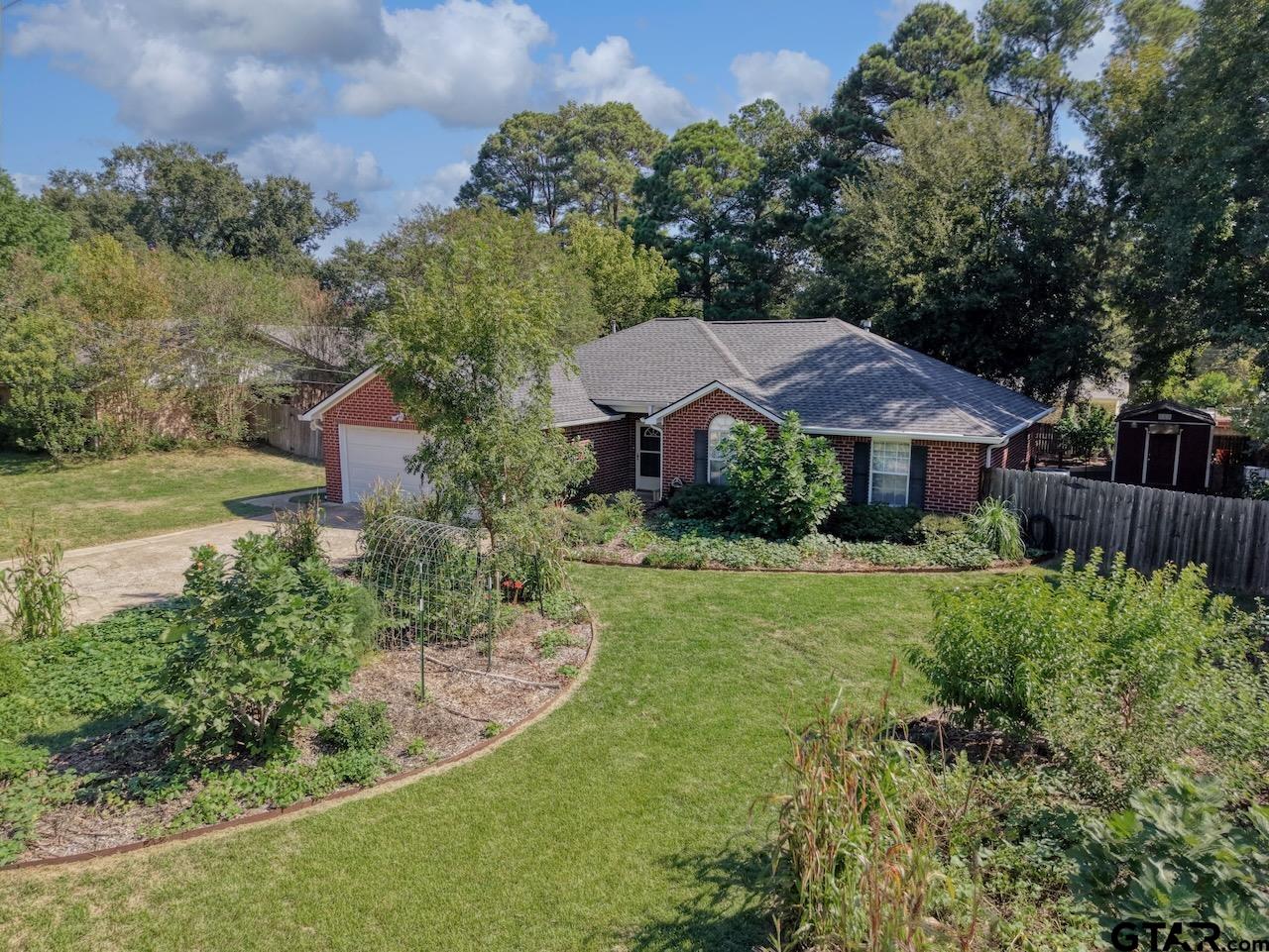 1006 Carol Drive — photo