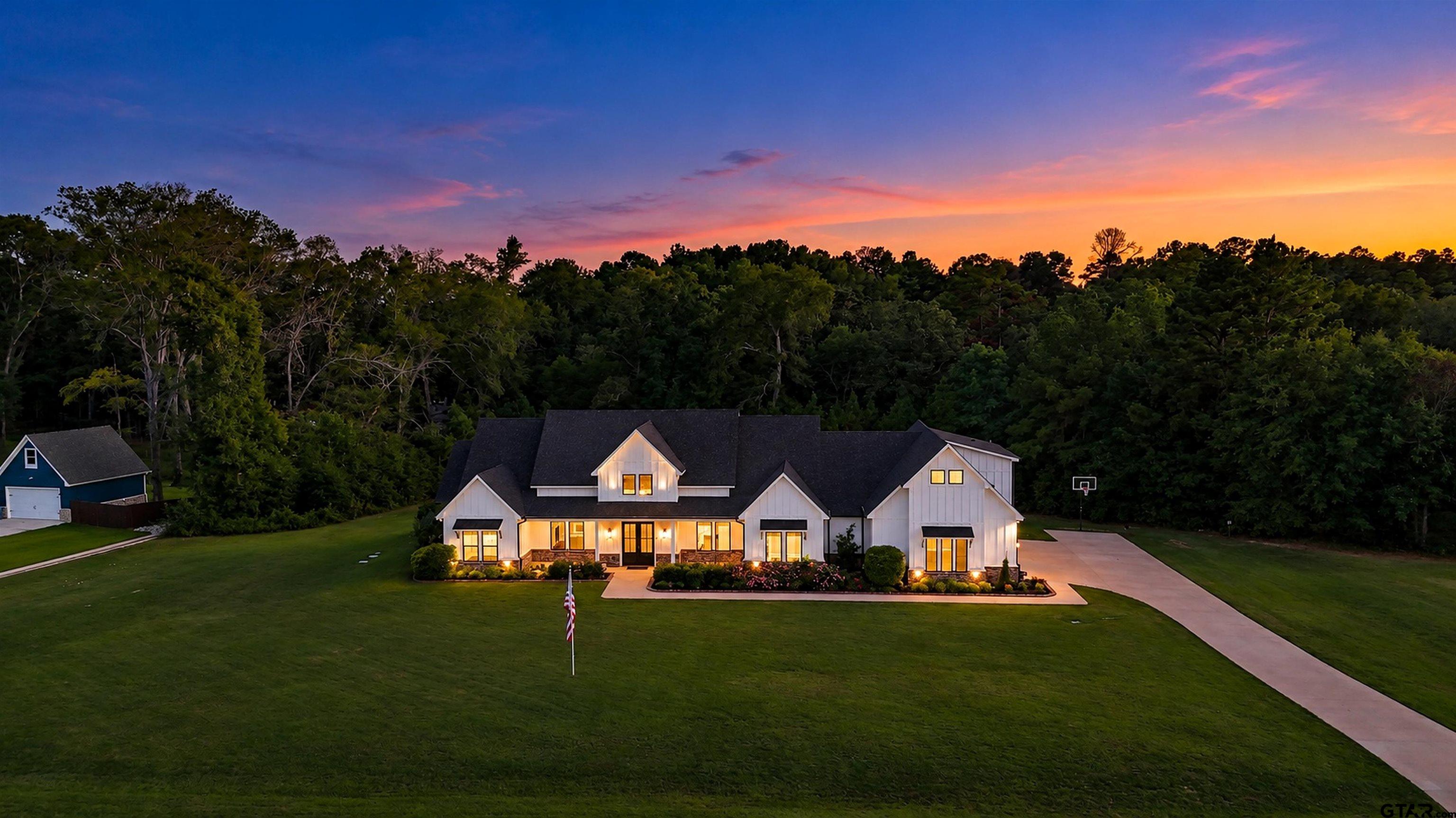 21408 Gatlinburg Rd. — photo