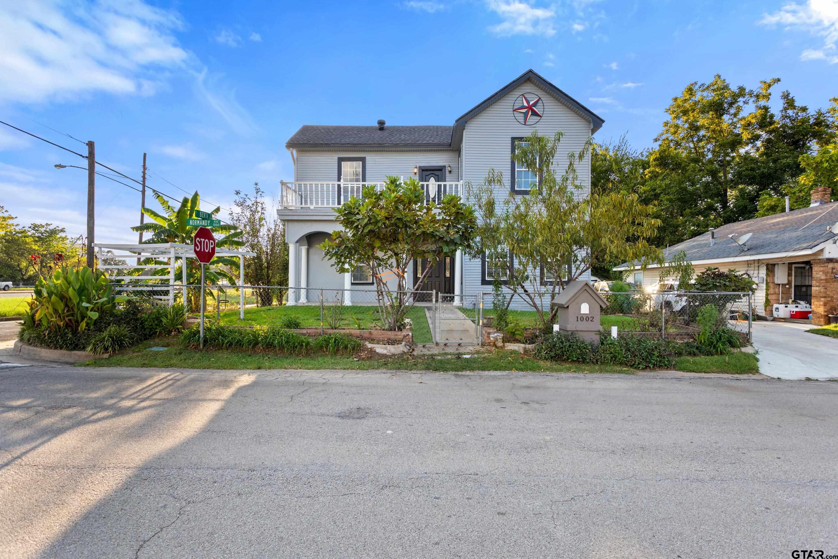 1002 Normandy Ave — photo