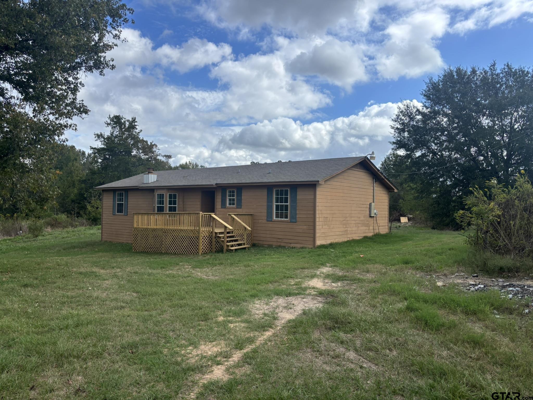 829 CR 3318 — photo
