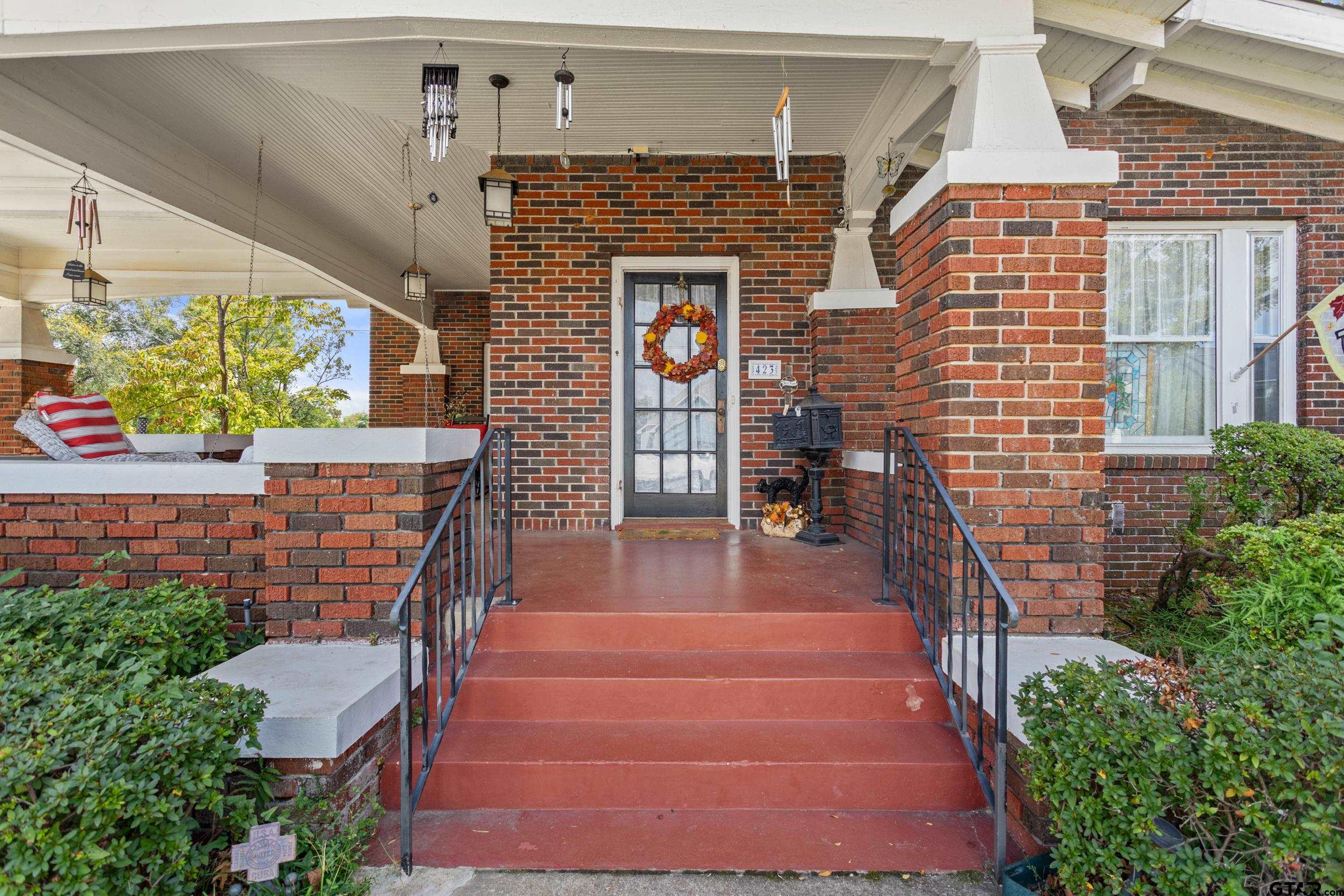 423 E Charnwood, Tyler, TX 75701 | Realty.com