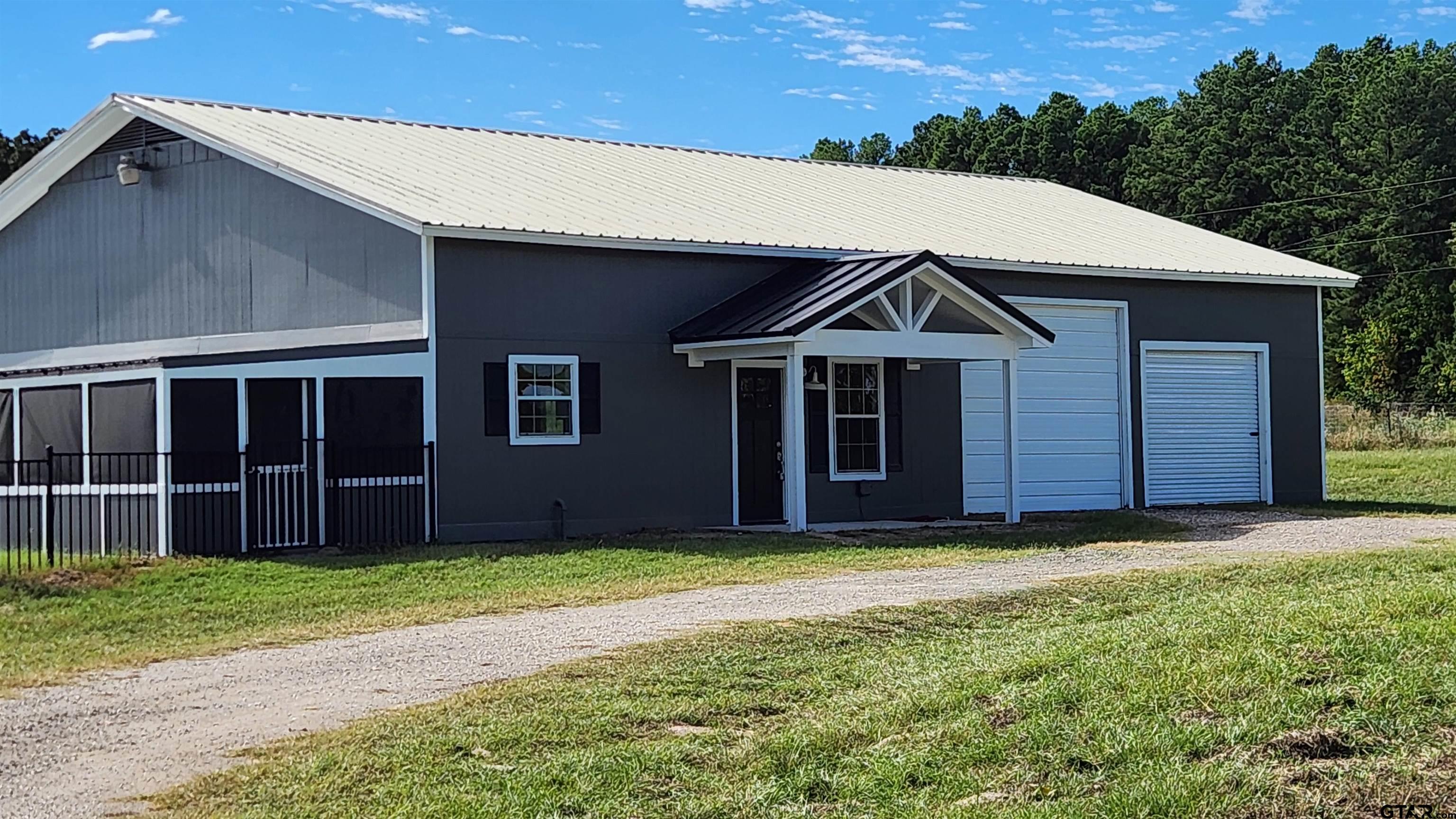 9448 FM 804 — photo