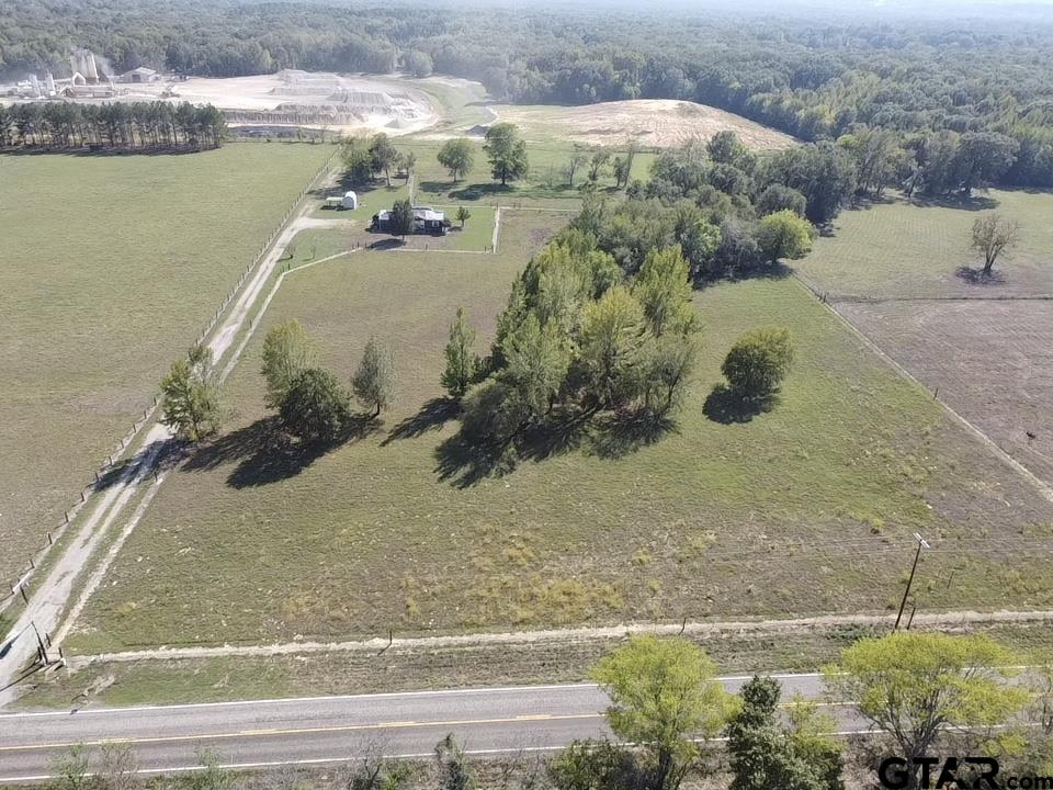 2930 FM 49 — photo