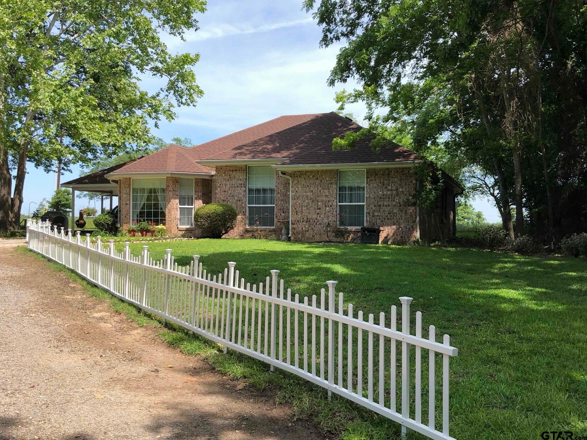 19710 FM 16 — photo