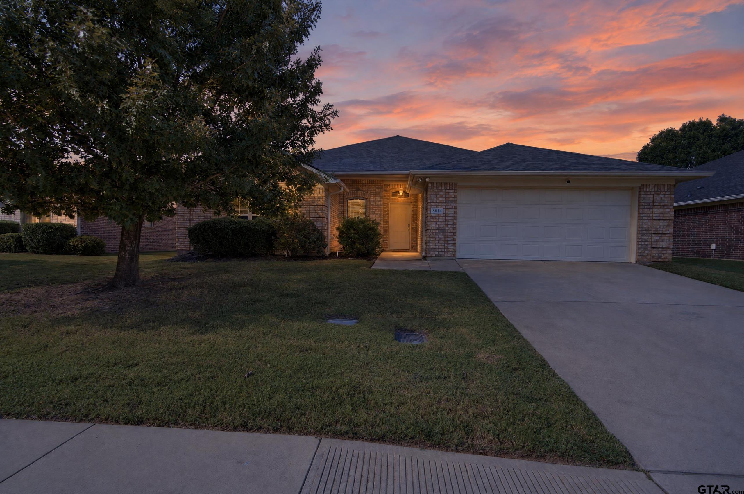 5834 Thompson Pl — photo
