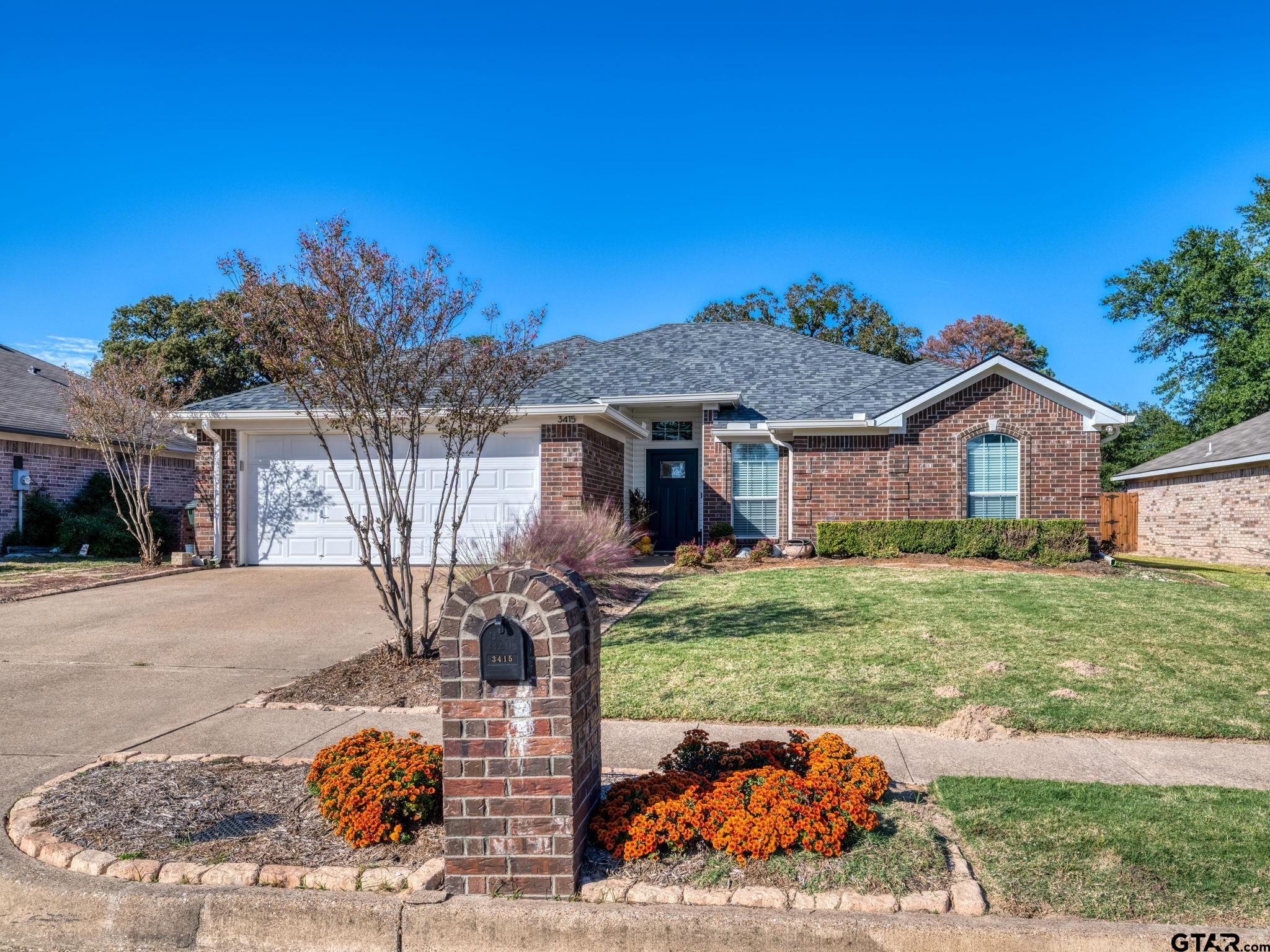 3415 Mugsy Dr — photo