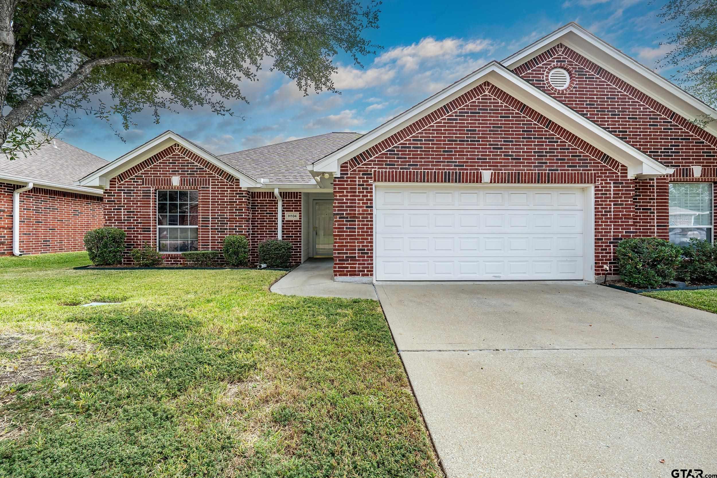 1521 Rice Rd H-104 — photo