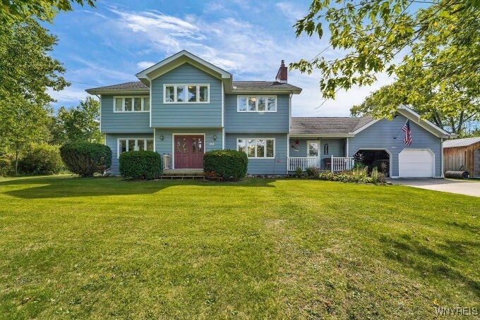 2511 March Road — photo