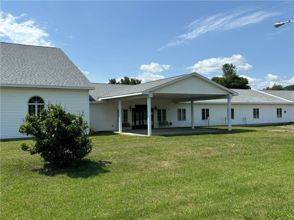 6017 Magee Road — photo