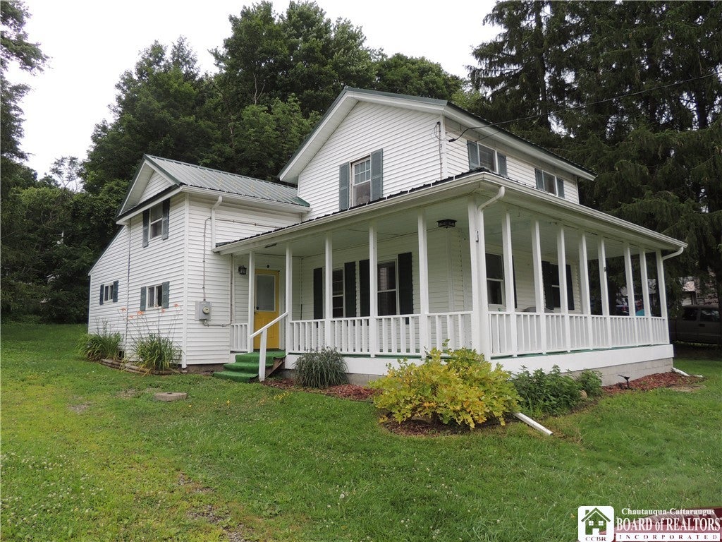 572 Route 394 — photo