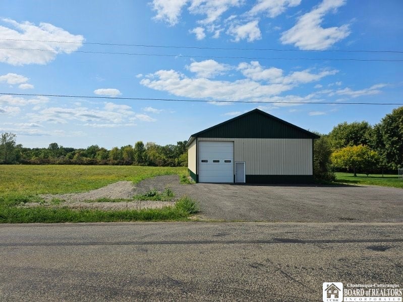 12445 Hanford Road — photo
