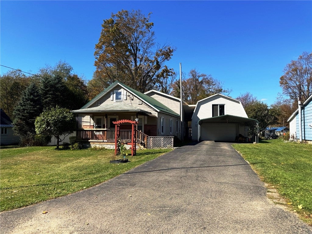 215 Pithole Road — photo