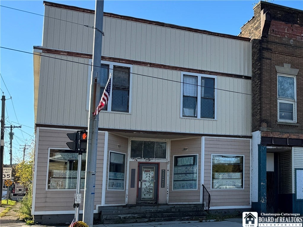 2 W Main Street — photo