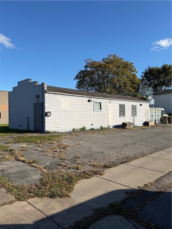 925 Maple Street, Rochester, NY 14611 — photo 3