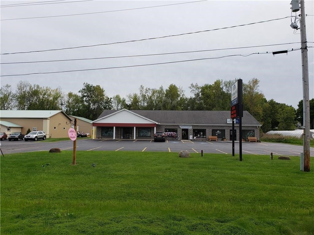 1652 State Route 104 — photo