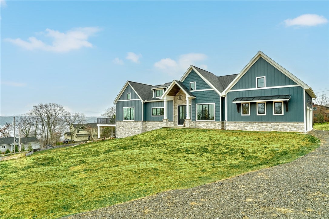 Lot 4 Mile Square Road — photo