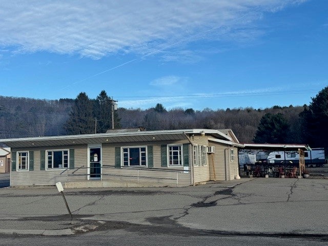 3202 Andover Road — photo