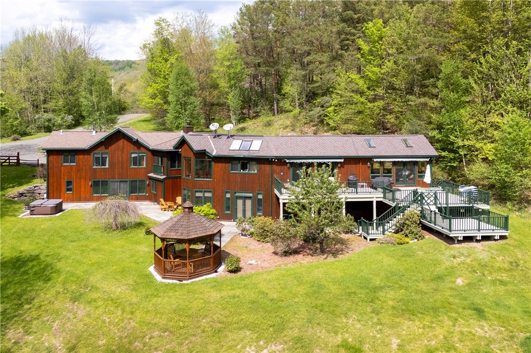 270 Kristens Ridge Road — photo