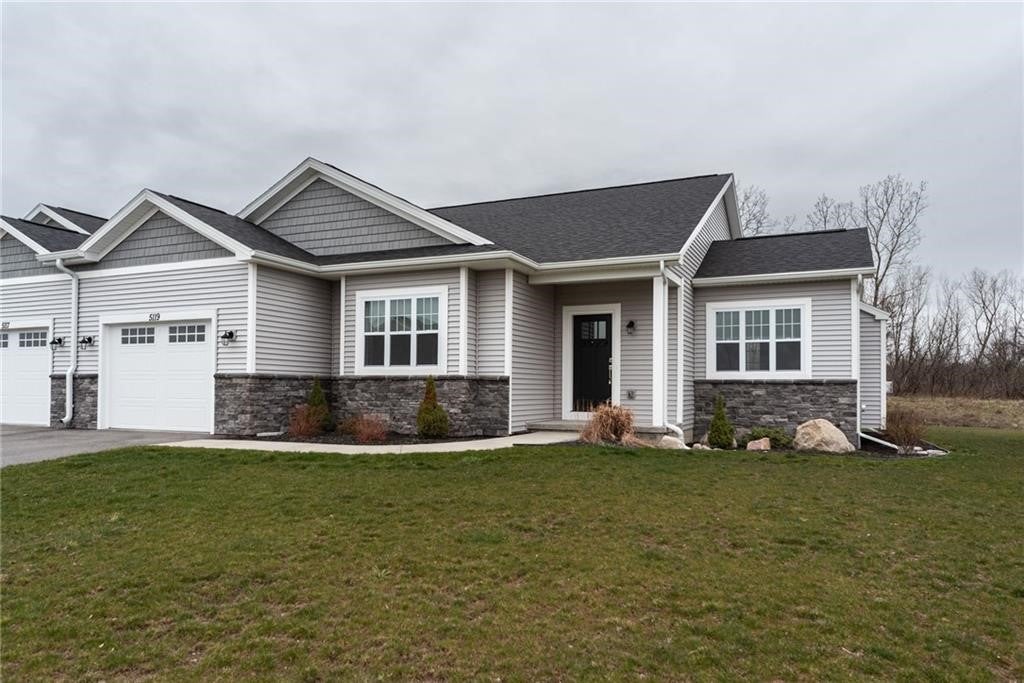 5119 Red Oak Lane — photo