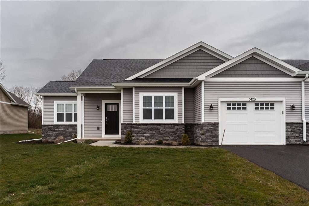 5125 Red Oak Lane — photo