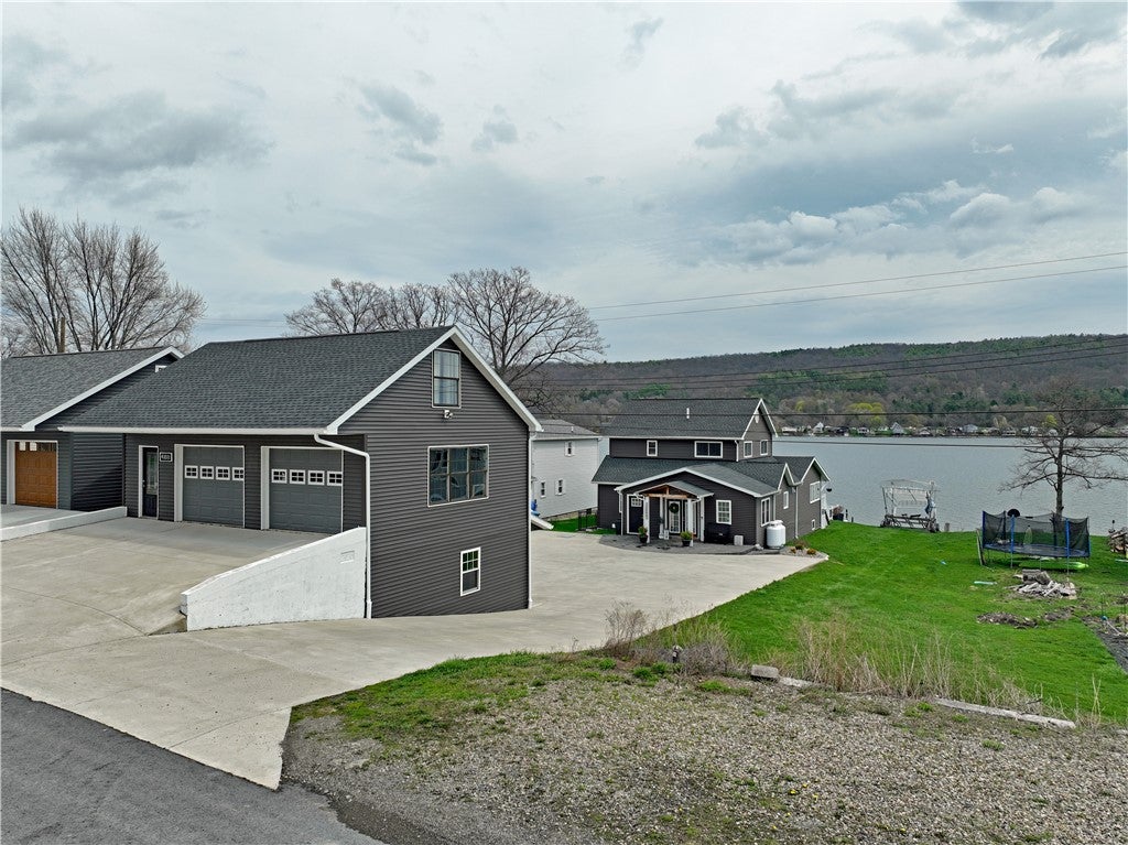 4188 Shorewood Drive — photo