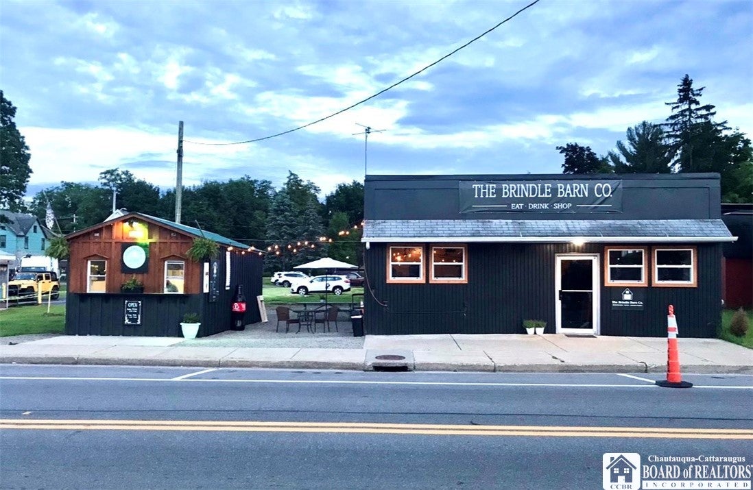 11 Boulevard Avenue — photo