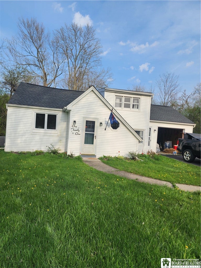 121 Winona Road — photo
