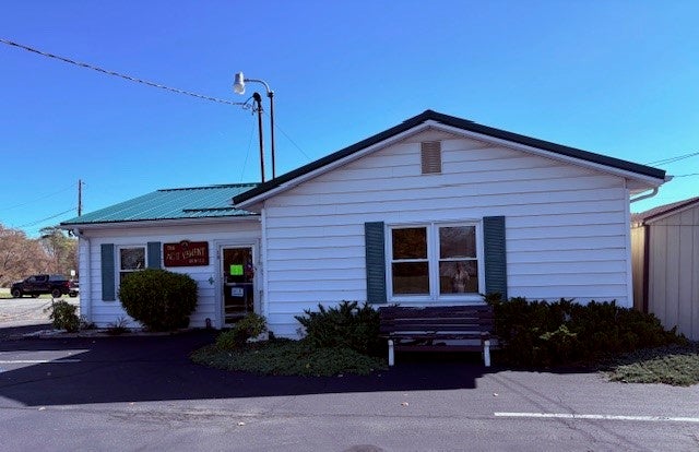 10 Ridge Road — photo
