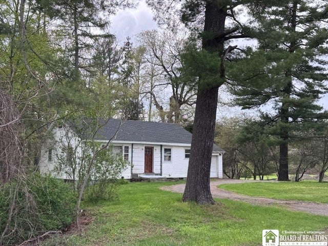 6073 Old Route 17 — photo