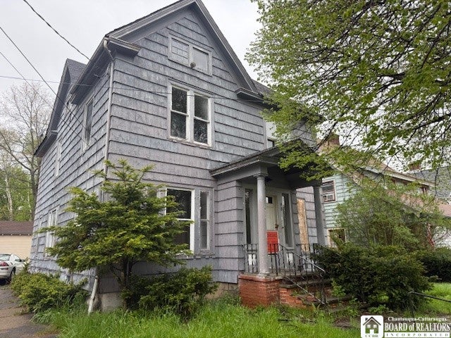 98 Myrtle Street — photo