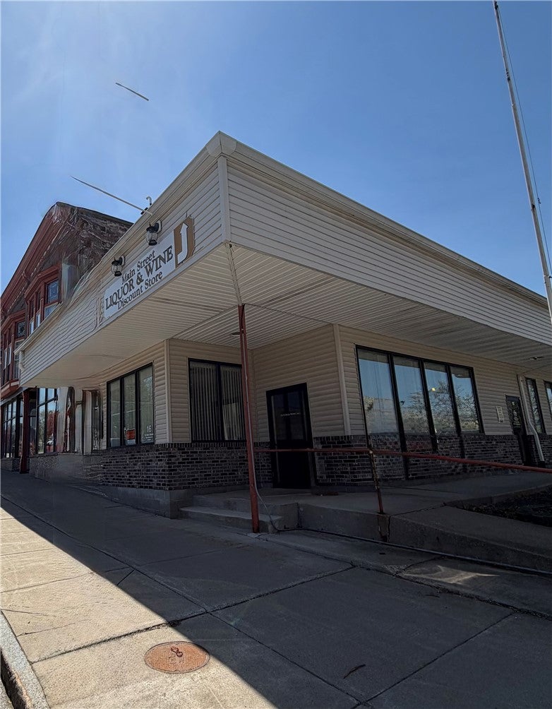 18 N Main Street — photo